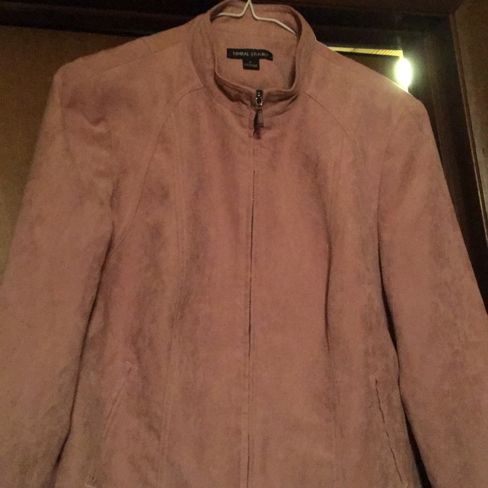 Like new Beautiful Pink Coat suede like material